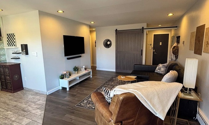 University Park Condominio | CSU y Old Town a unos pasos. Lindo y acogedor.