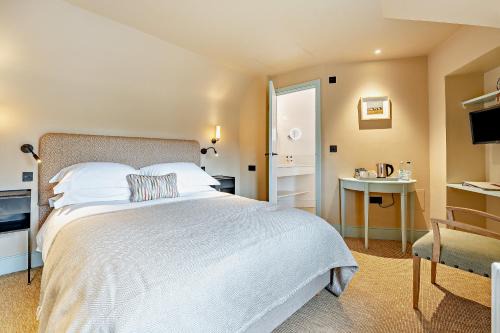 East Dean and Friston Cama Y Desayuno | Cub Bedroom Four