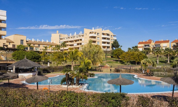 Alhaurín de la Torre Apartamento | Cubo's Apartment Sol Andalusi / aire acondicionado / wifi gratis / piscina comunitaria