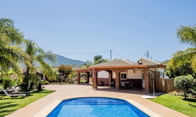 Coin Cabaña | Cubo's Casa Rural El Alba / piscina privada / BBQ / wifi gratis