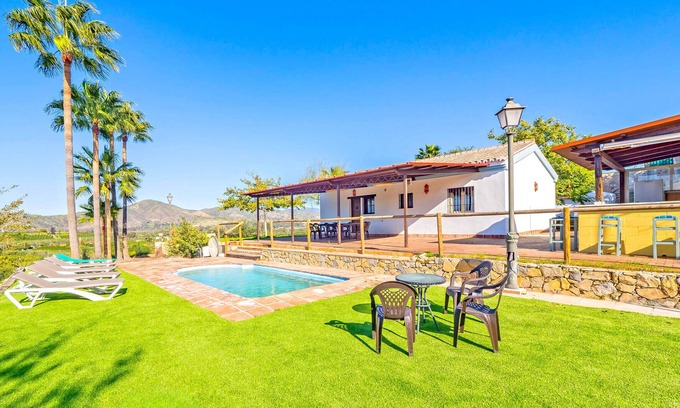 Cártama Cabaña | Cubo's Casa Rural Las Berrocalas / piscina privada / BBQ / wifi gratis