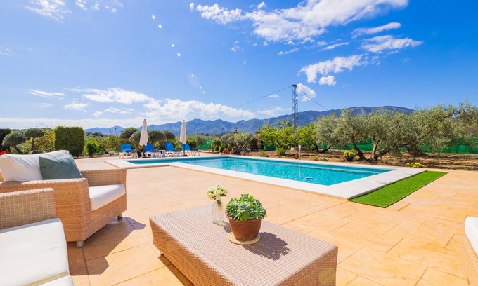 Alhaurín el Grande Cabaña | Cubo's Finca Villaverde / piscina privada / íntima / wifi gratis