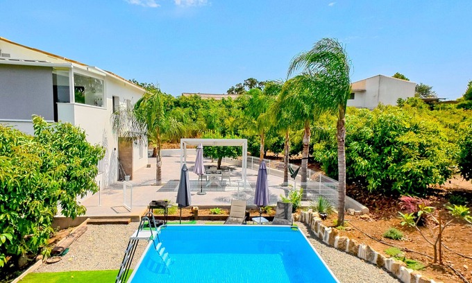 Coin Cabaña | Cubo's Hakuna Matata Rural Apartment & Pool / piscina privada / terraza / wifi gratis