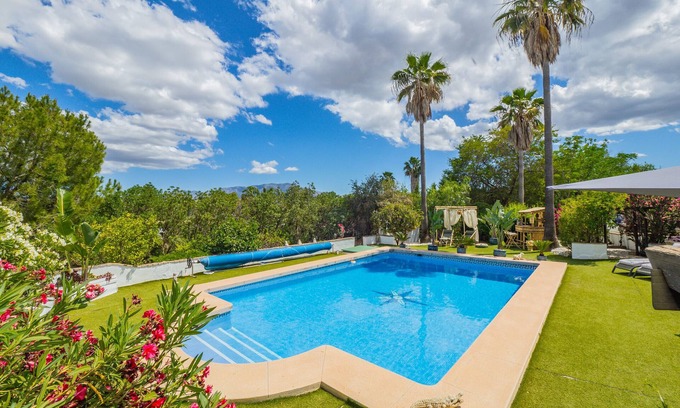Coin Cabaña | Cubo's Casa Rural Christoria / piscina privada / wifi gratis / pet friendly