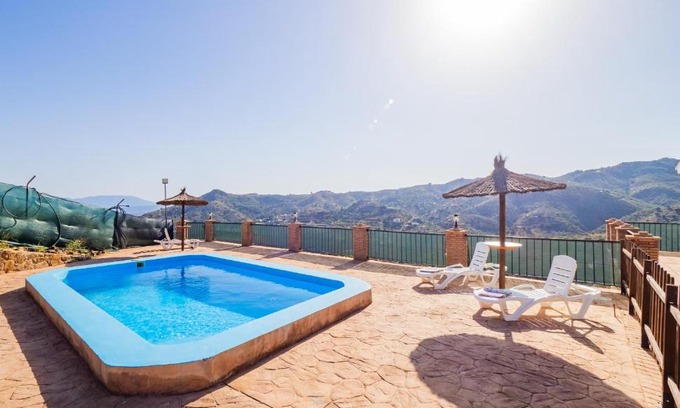 Puerto de la Torre Casa | Cubo's The Secret Almogia Mountain View