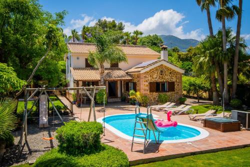 Alhaurín el Grande Villa | Cubo's Villa Llanos de la Plata