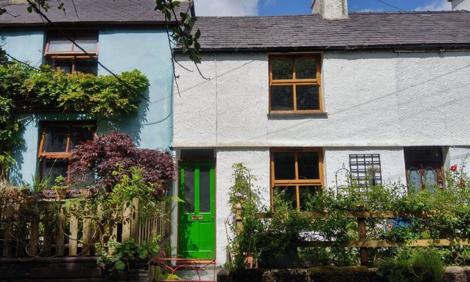Gallt Y Foel Cabaña | Cuddfan - a snowdonia that sleeps 4 guests in 2 bedrooms