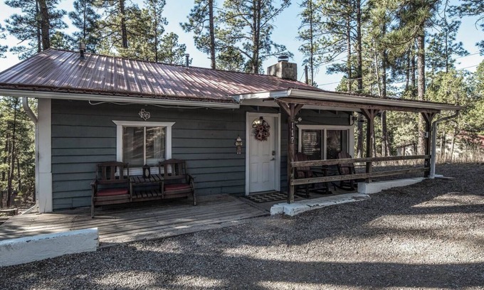Ruidoso Cabina | Cuddle Up In the Upper Canyon!