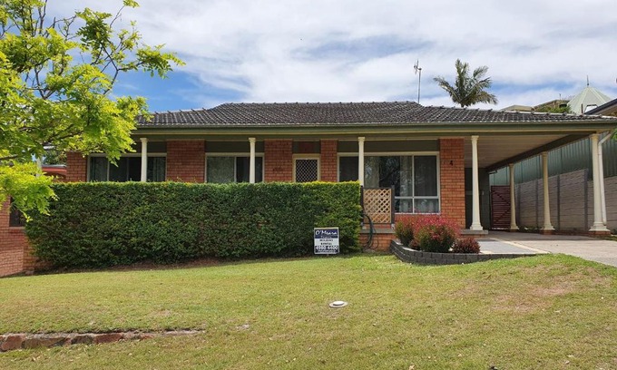 Nelson Bay Casa | Cuddles Cottage holiday house near Dutchies