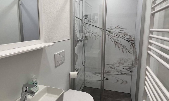Murau Otro | Cuddly apartment / shower, toilet - guest house family Mandl