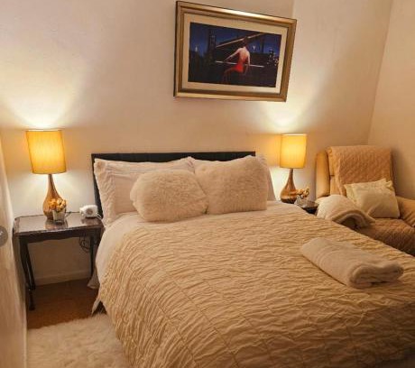 Ollerton Casa | Cuisinease