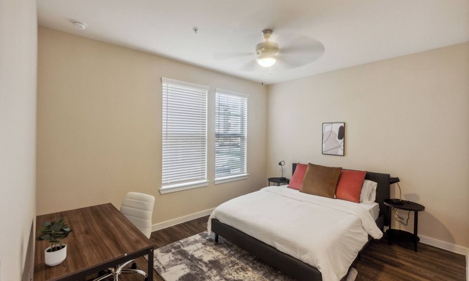 Southeast Houston Apartamento | Cullen 6103 I New Construction 1Bd Apt I Gated