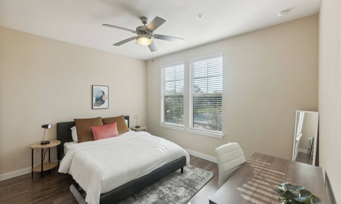 Southeast Houston Apartamento | Cullen 8206 I New Construction Bd Apt I Gated