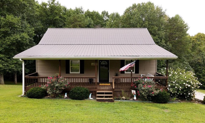 Monticello Casa | Cumberland Lake House W/ Hot Tub