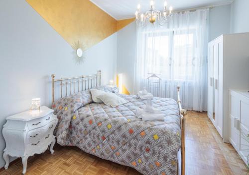 Cuneo Nuova Apartamento | Cuneo Centro -Elegante Dimora con Parcheggio&Bici