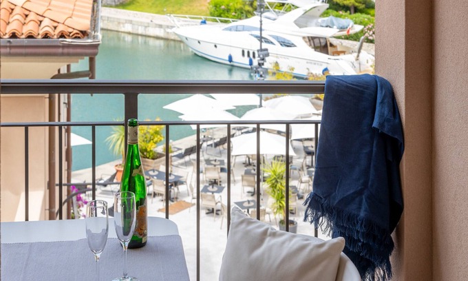 Portopiccolo Apartamento | Cuore del Borgo - Portopiccolo Apartments