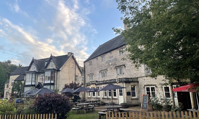 Nailsworth Cabaña | Cupcake Cottage - Quintessential Cotswold Cottage