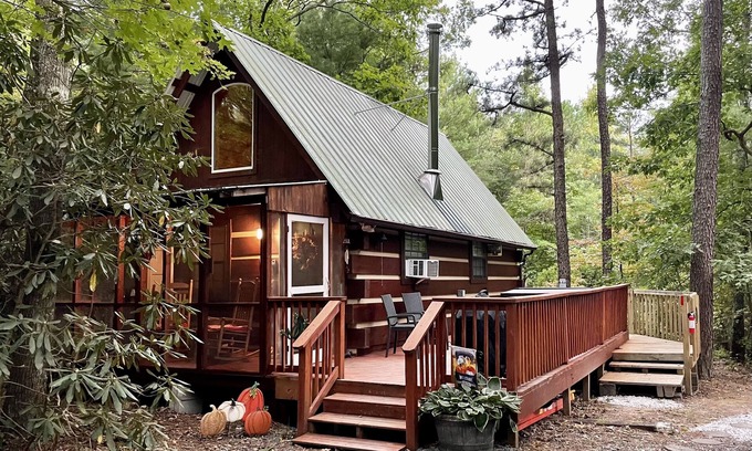 Tellico Plains Cabina | ¡Nuevo listado! Cupid’s Cove Cabin Hideaway romántico de la montaña TN en el bosque
