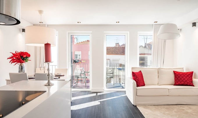 Santa Engracia Apartamento | Curcumin Silver Apartment, Wifi, AC !new!