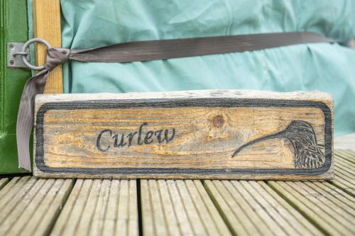 Hawes Casa | curlew
