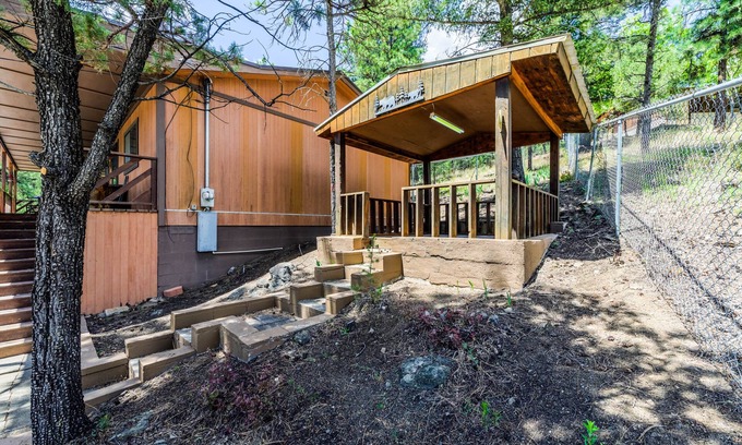 Ruidoso Cabina | Curly Pine Cabin