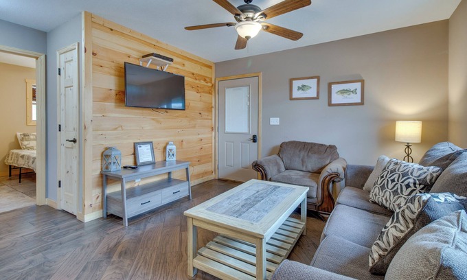 Van Buren Condominio | Current River Retreats Condo: Walk to River!