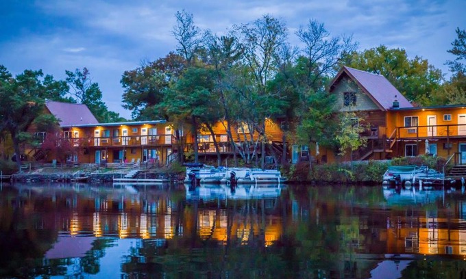 Rice Lake Cabina | Curriers Lakeview Lodge