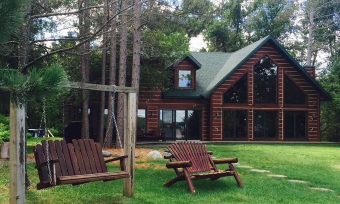 Hayward Casa | Custom Built Home en Round Lake