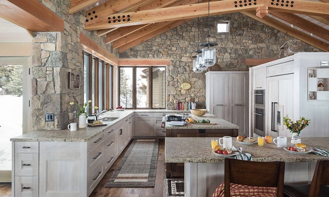Jackson Hole Villa | Casa de cuatro habitaciones diseñada a medida rodeada por el campo de golf diseñado por Robert Trent Jones Jr.