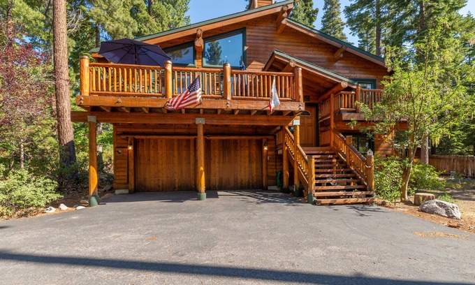 Tahoe Vista Casa | Custom Mountain Home, walk to park, close to Sandy Beach. EV Charger
