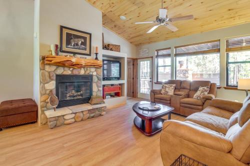 Torreon Casa | Custom Show Low Cabin with Deck at Torreon Resort