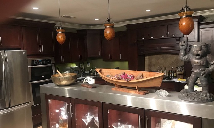 Historic Downtown Baton Rouge Condominio | Custom two bedroom condo featuring Chefs Kitchen