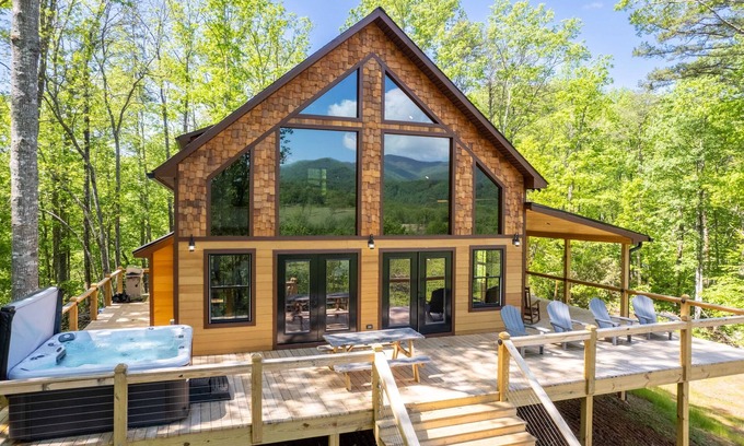 Bryson City Chalet De Esquí | Customer Appreciation Year!! Get a free night!!
