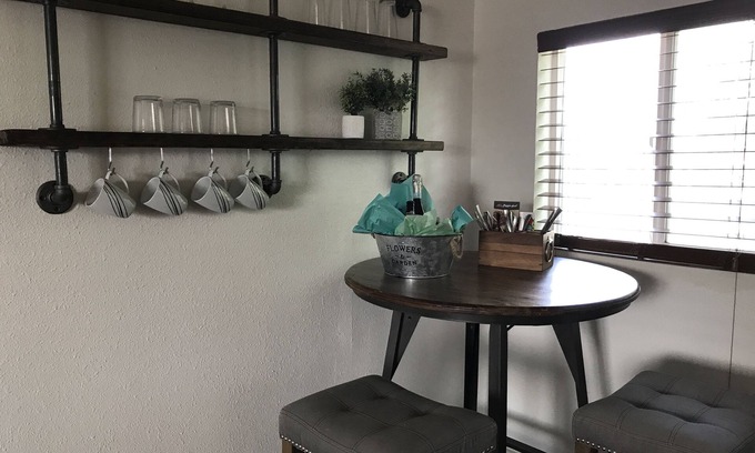 Santa Rita Apartamento | Moderno apartamento cerca del Parque Nacional Glacier!