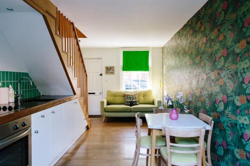 Oxford City Centre Casa | Cute 1 bed Townhouse in Jericho