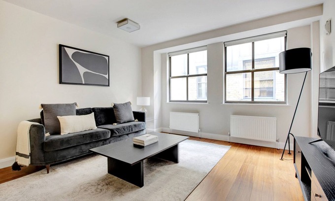 Bridge Apartamento | Cute 1BR Apt in the City close to Monument & London Bridge by Blueground