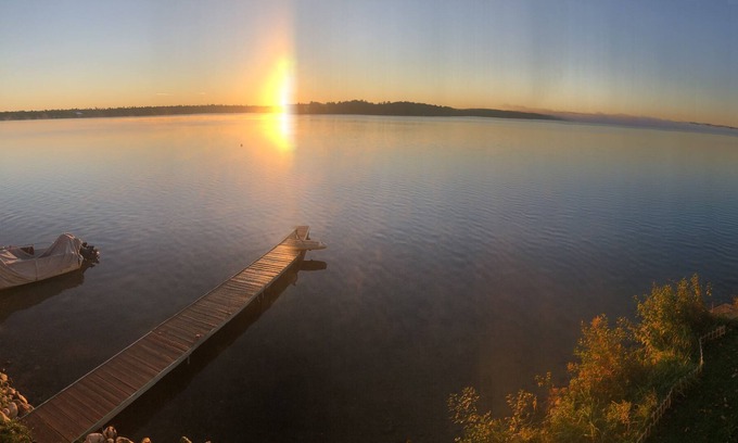 Interlochen Cabaña | Cute 2 bedroom renovated cottage and with a quiet, serene waterfront setting.