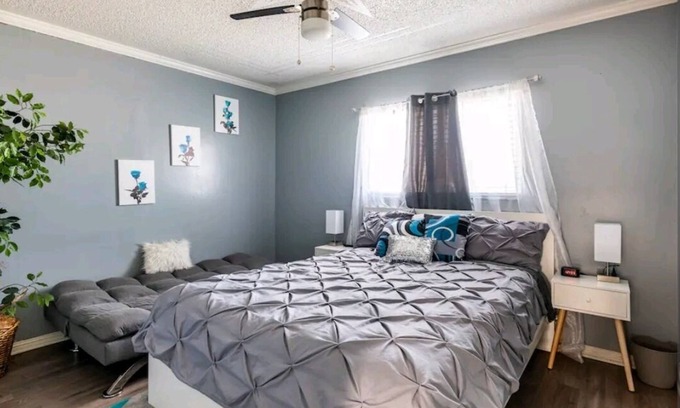Pittsburg Casa | Cute and Cozy 3 bedroom