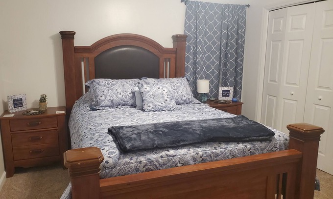 Yale Casa | Cute and cozy 4bed 2bath home