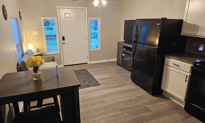 Van Buren Casa | Cute and Cozy!