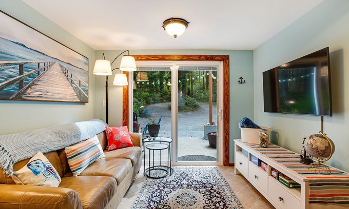 Camano Island Cabaña | Cute cabin in gorgeous setting near the beach with firepit, WiFi, & private w/d