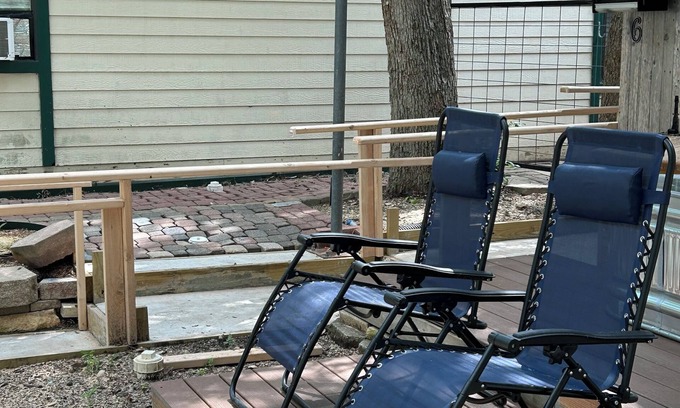 San Marcos Casa | Cute Casita . near river tubing. room service. dog friendly. quiet area