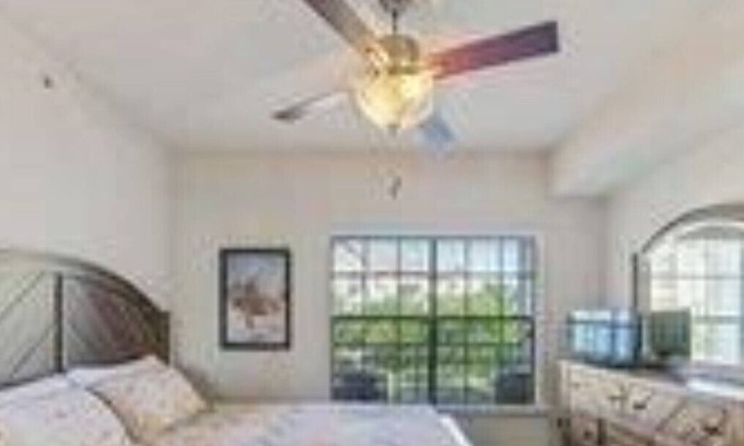 Universal City Apartamento | CUTE, COMFY AND CLOSE TO EVERYTHING!