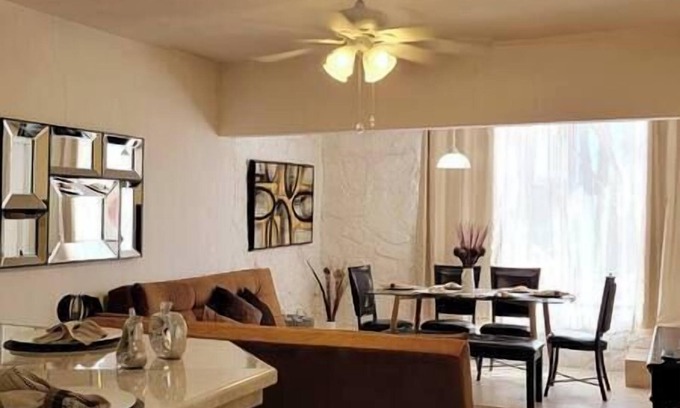 Cabo Bello Apartamento | LOVELY CONDO WALK TO THE BEACH IN CABO CORRIDOR.