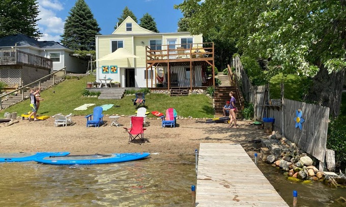 Vestaburg Cabaña | Cute cottage on all sports lake