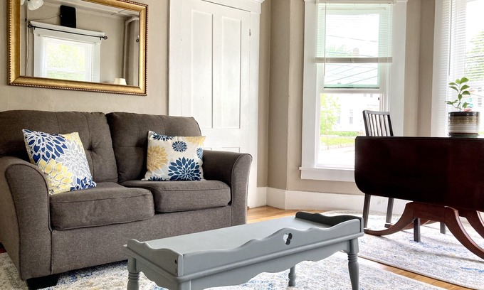 Concord Apartamento | Cute & Cozy-Historic & Vibrant Capitol Downtown-private 2 brm apartment