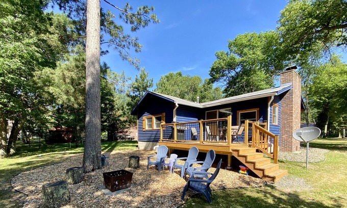 Crosslake Casa | Cute, Cozy Original Cabin Character with Modern Amenities