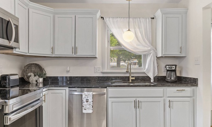 North Chesterfield Casa | Cute & Cozy Renovated Rancher in RVA!