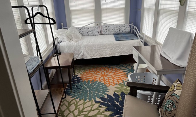 Battle Creek Casa | Cute Crafter’s Retreat