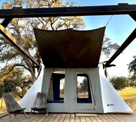 Wheatland Otro | Cute, Lakeside Glamping Bell Tent #2, Wheatland, California